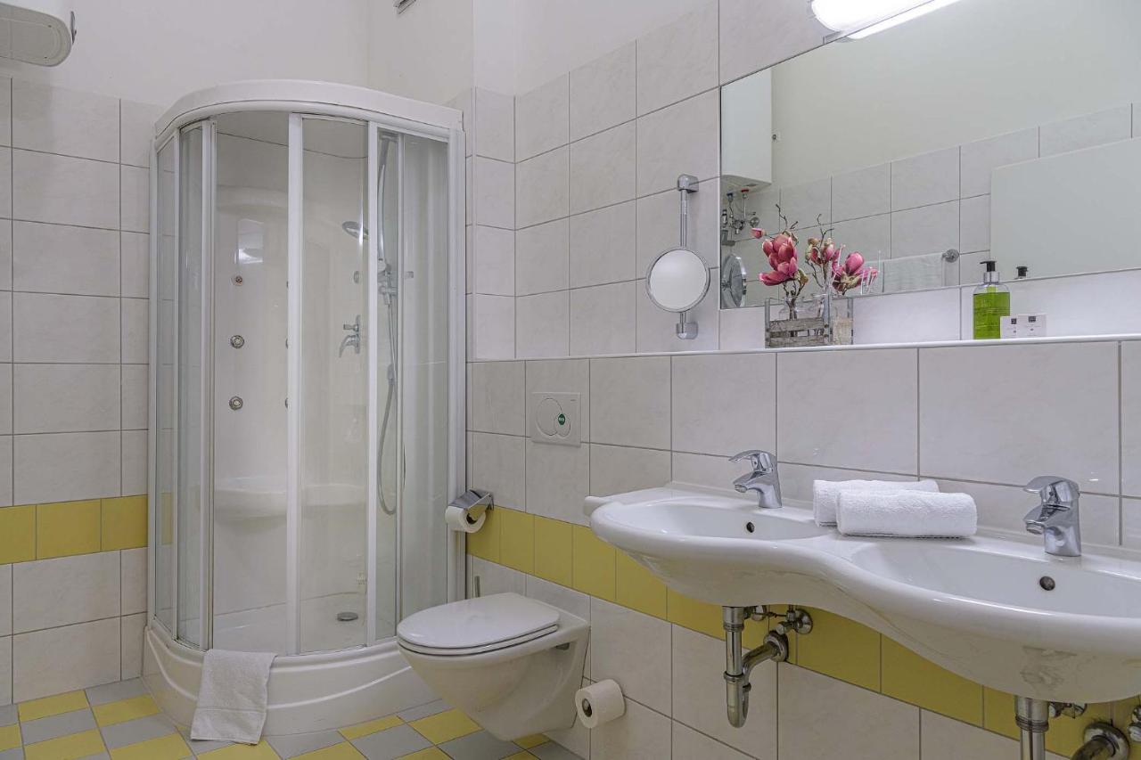 Alpenparks Apartment & Ferienresort Rehrenberg 비에호펜 외부 사진