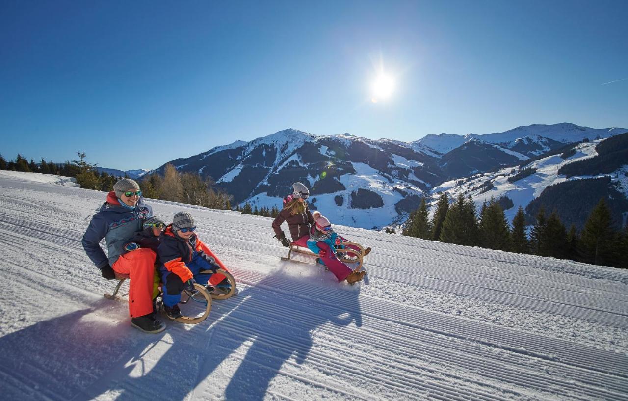 Alpenparks Apartment & Ferienresort Rehrenberg 비에호펜 외부 사진