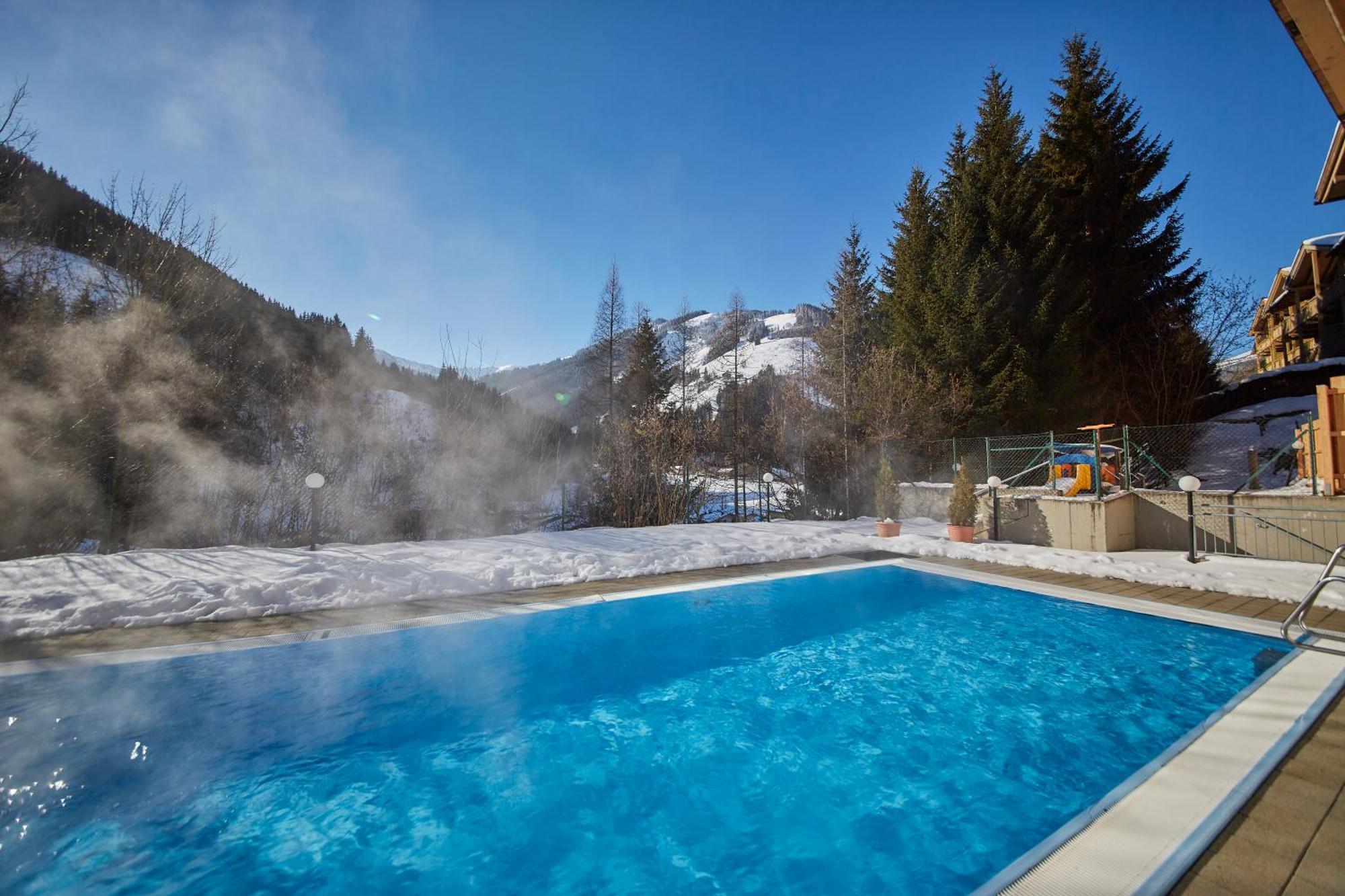 Alpenparks Apartment & Ferienresort Rehrenberg 비에호펜 외부 사진