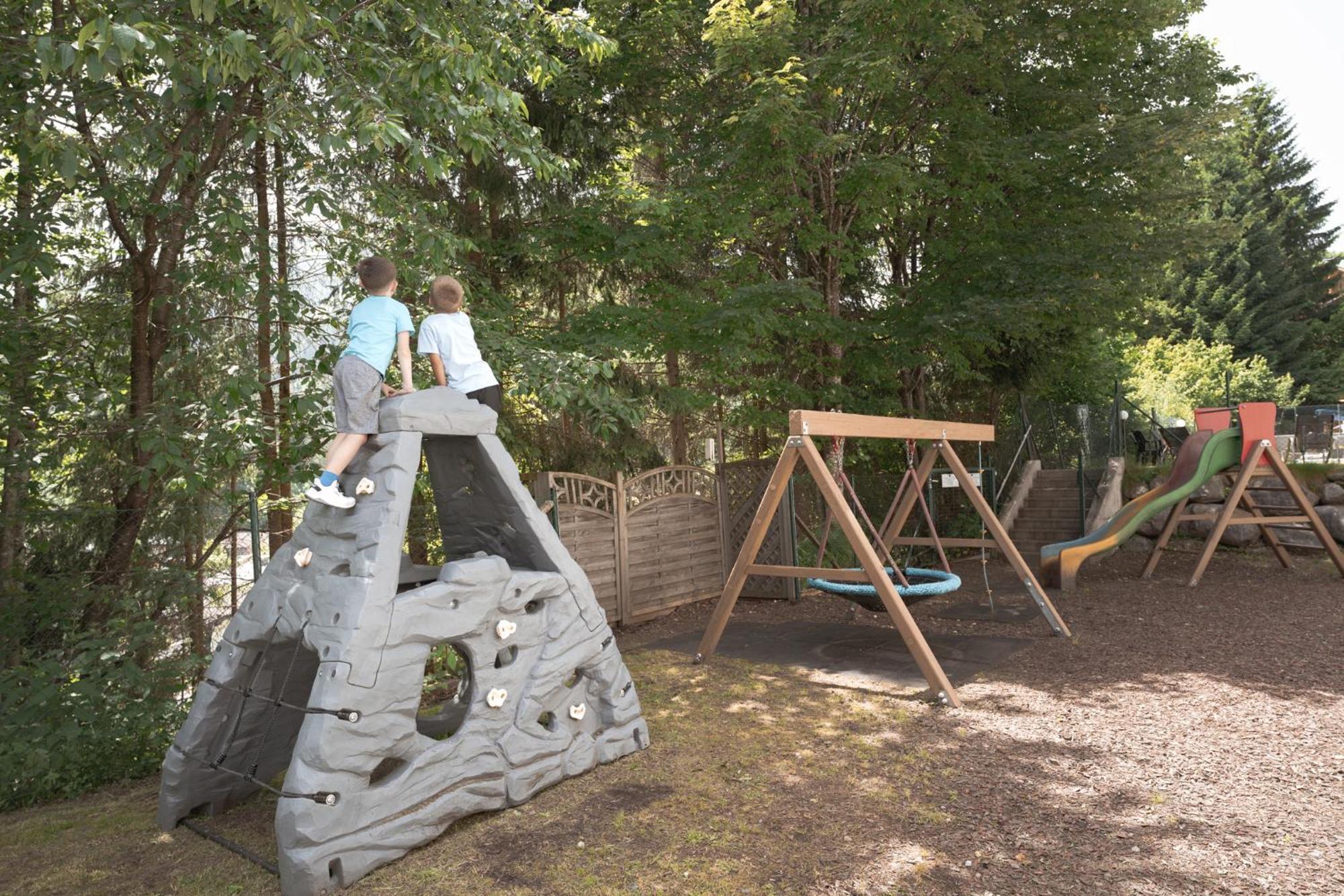 Alpenparks Apartment & Ferienresort Rehrenberg 비에호펜 외부 사진